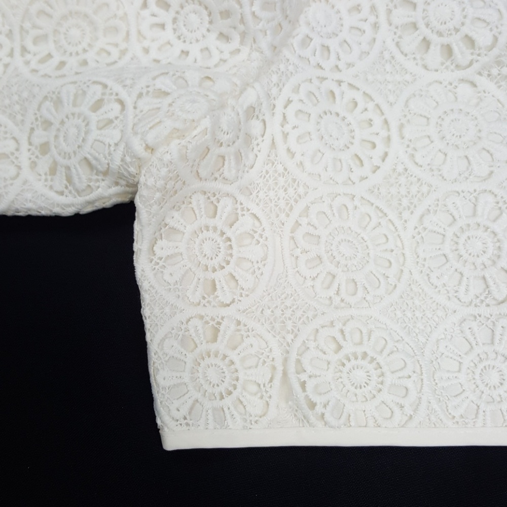 Limited Crochet Lace Shorts - Picture 5 of 6